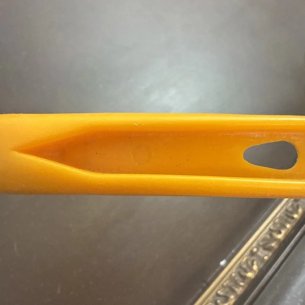 Vintage Stainless Steel Gravy Sauce Ladle Yellow Handle Side Pour Spout Korea